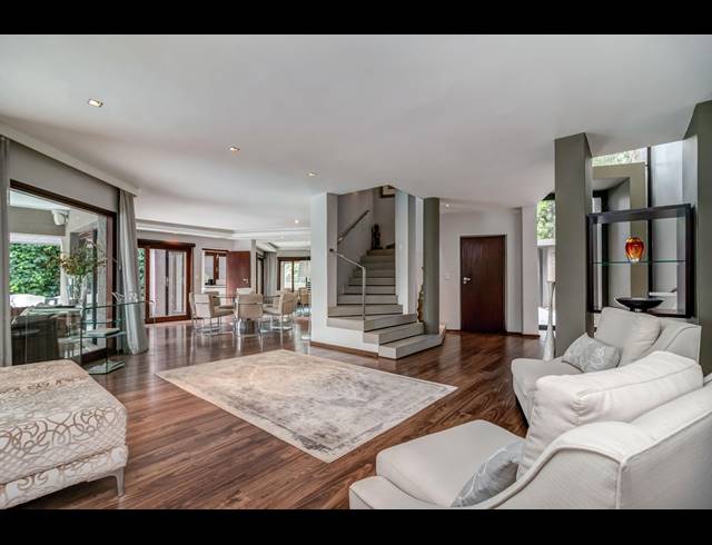 4 BEDROOM HOUSE FOR SALE IN KHYBER ROCK